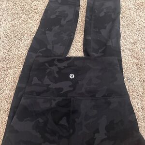 Camo lululemon wunder train leggings